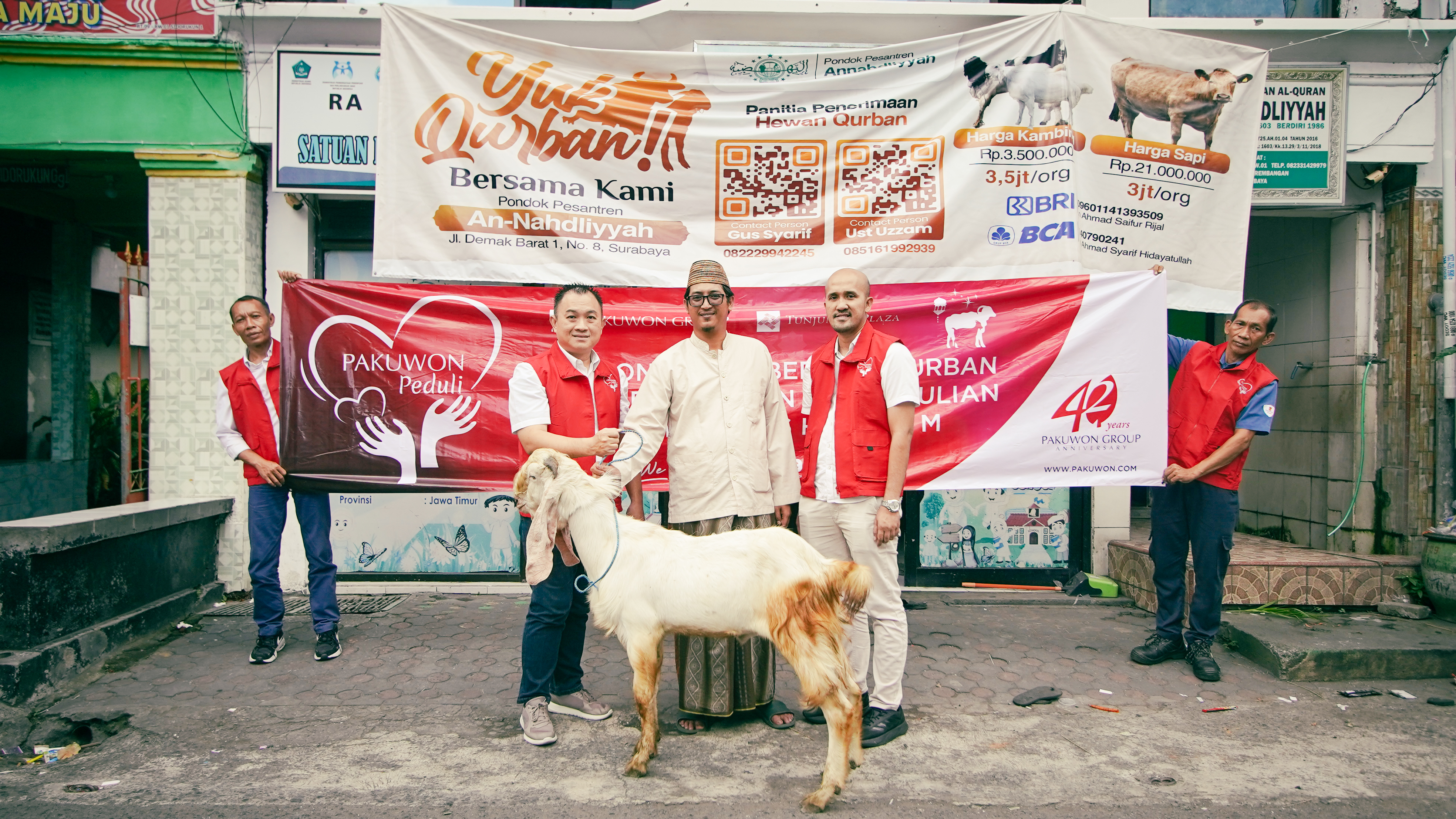 \App\Helpers\getUpload($galleryId)->alt