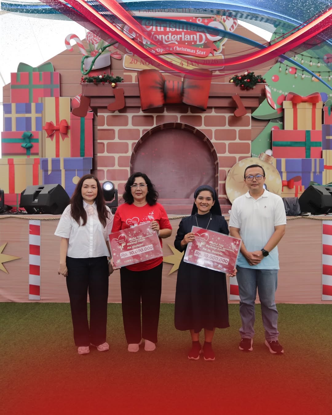 \App\Helpers\getUpload($galleryId)->alt